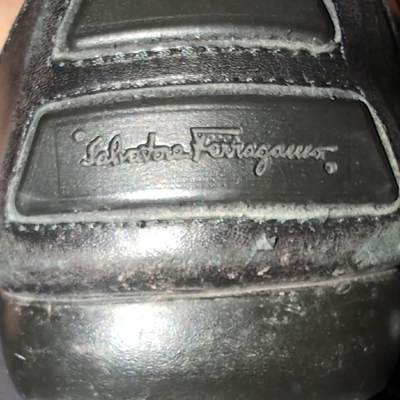 Salvatore Ferragamo Black Leather Loafers - Picture 5 of 7